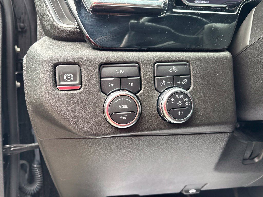Used 2024 GMC Sierra 1500 Elevation AWD/4WD image 35