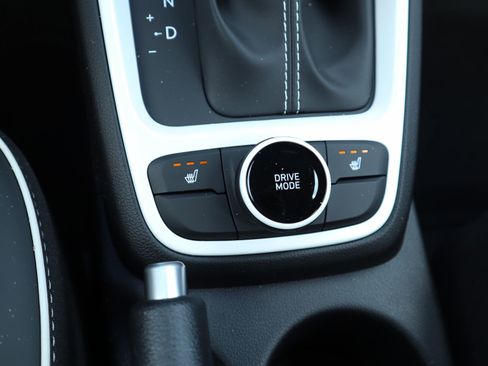 New 2026 Hyundai Venue SEL FWD image 7