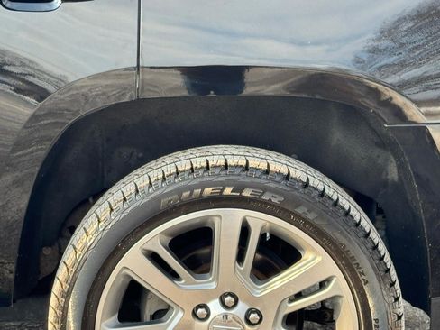 Used 2015 Cadillac Escalade Premium image 27