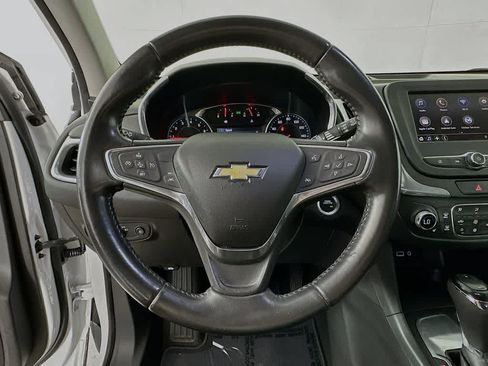 Used 2020 Chevrolet Equinox LT w/ Driver Convenience Package FWD image 16