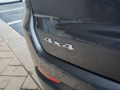 Used 2023 Jeep Compass Sport image 3