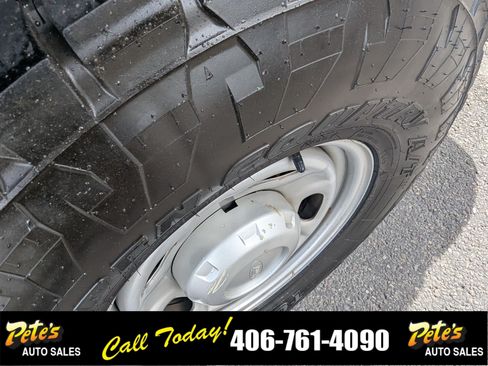 Used 2015 Ford F250 XL w/ Power Equipment Group AWD/4WD image 10