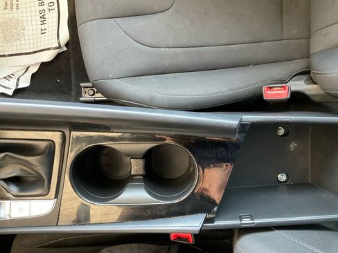 Used 2022 Hyundai Elantra SEL w/ Convenience + Premium Package image 23