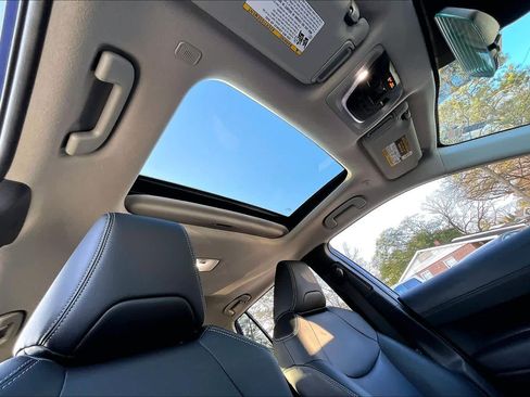 Certified 2024 Toyota Corolla Cross XLE image 13