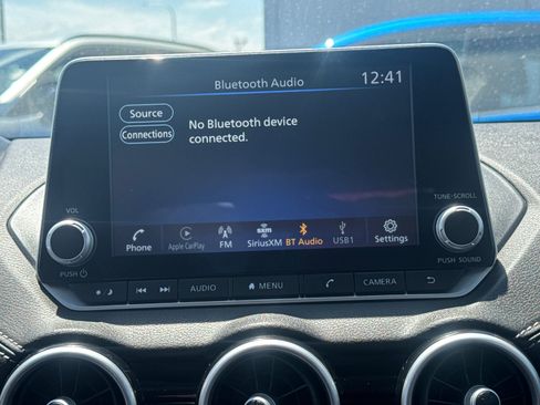 Used 2024 Nissan Sentra SV FWD image 11