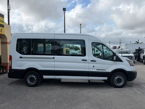 Used 2017 Ford Transit 350 XL RWD image 7