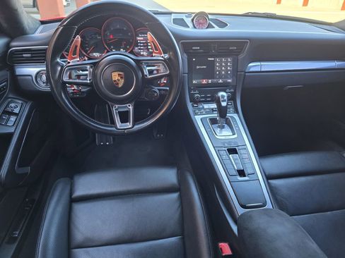 Used 2017 Porsche 911 Carrera image 23
