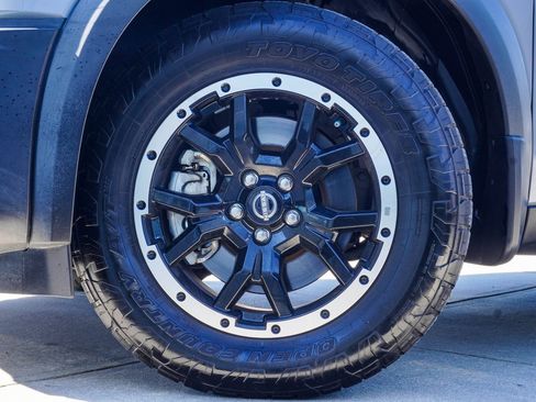 Used 2023 Nissan Pathfinder Rock Creek image 2