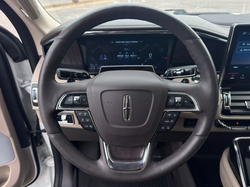 Used 2024 Lincoln Navigator L Reserve image 46