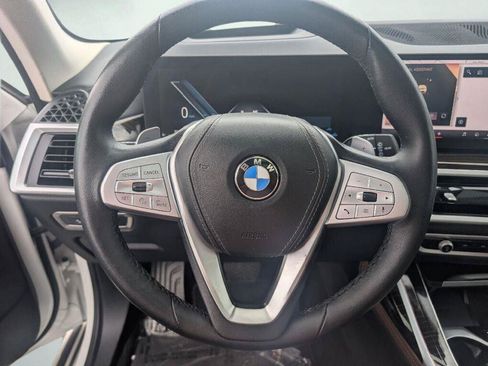 Used 2025 BMW X7 xDrive40i AWD/4WD image 26