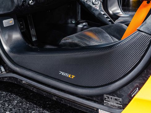 Used 2021 McLaren 765LT RWD image 37