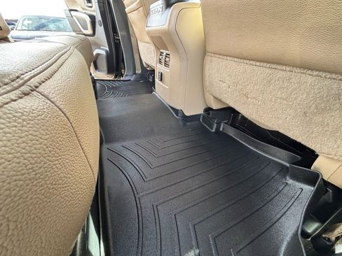 Used 2016 Nissan Titan SL image 32