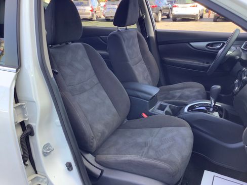 Used 2015 Nissan Rogue SV AWD/4WD image 15