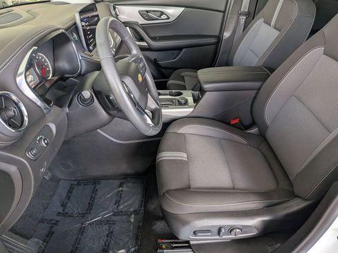 Used 2025 Chevrolet Blazer LT FWD image 20