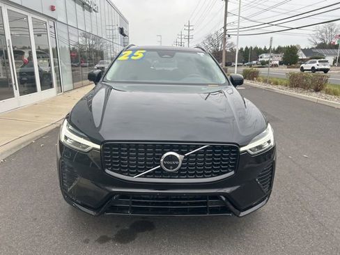 Used 2025 Volvo XC60 B5 Plus image 7