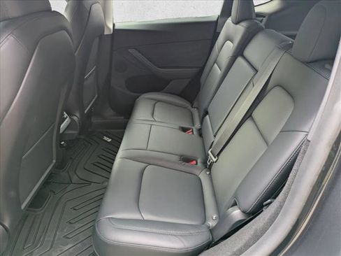 Used 2024 Tesla Model Y Long Range RWD image 20