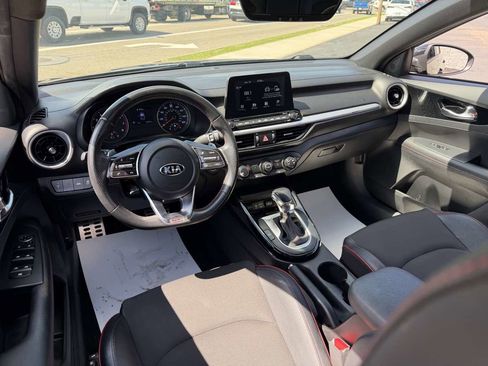 Used 2020 Kia Forte GT FWD image 12
