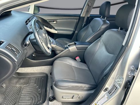 Used 2012 Toyota Prius Four FWD image 11