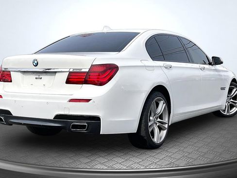 Used 2014 BMW 740Li image 13
