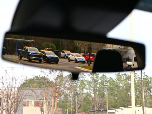 Used 2025 GMC Sierra 1500 Elevation image 28