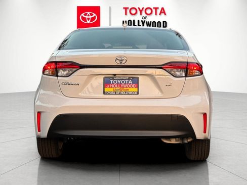 New 2026 Toyota Corolla LE image 5