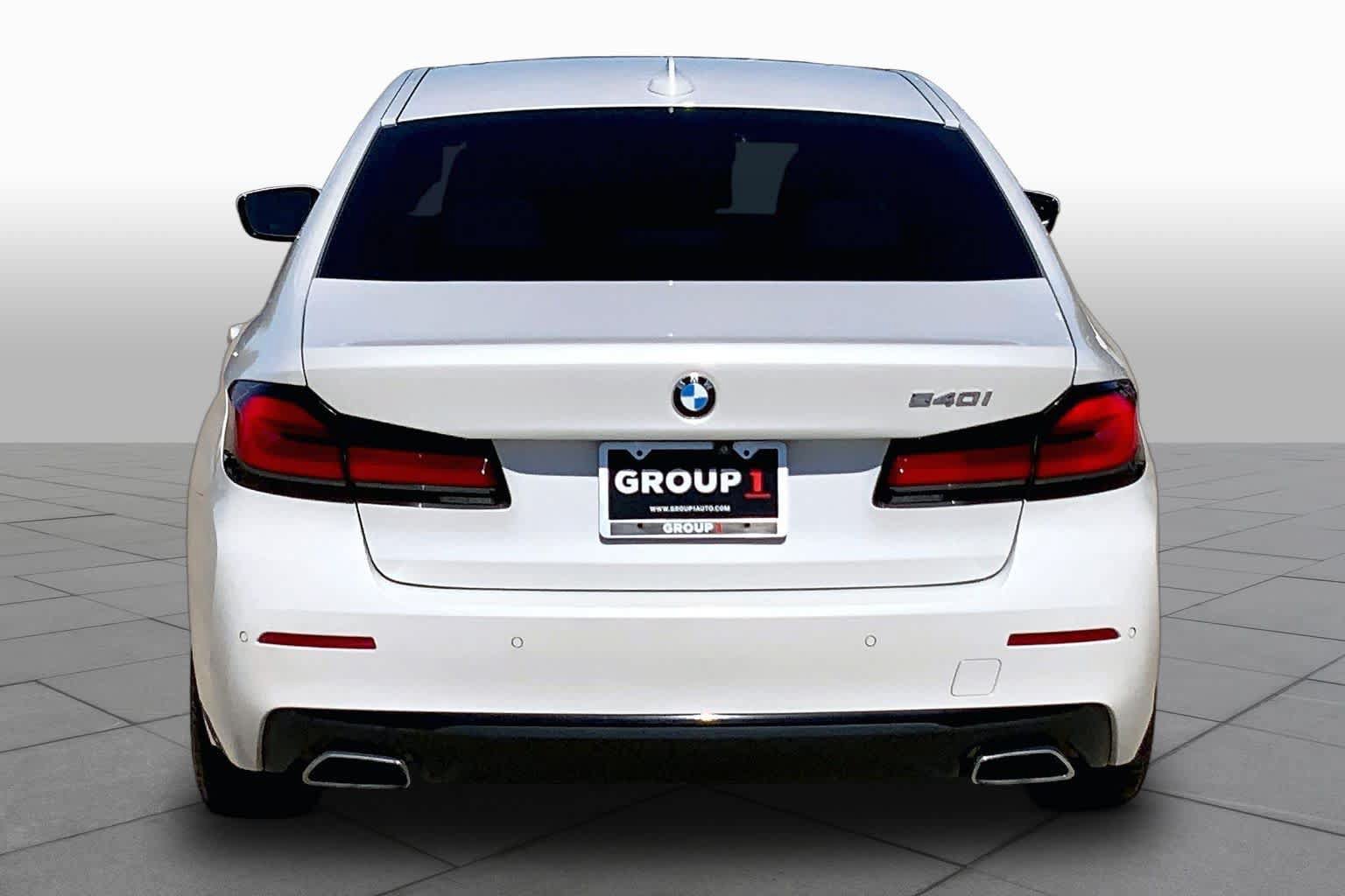 Used 2022 BMW 540i w/ Premium Package RWD image 5