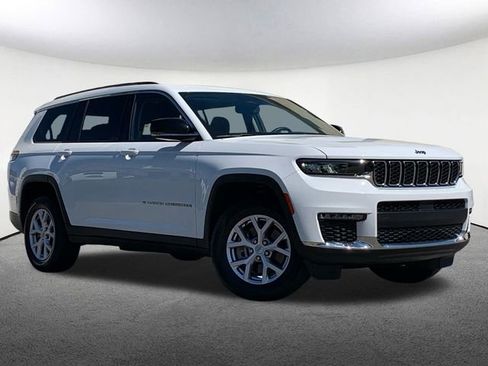 Used 2022 Jeep Grand Cherokee L Limited image 2