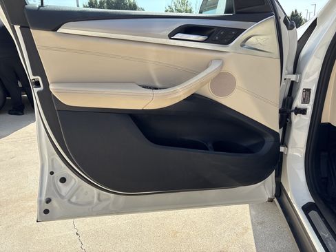 Used 2019 BMW X3 xDrive30i w/ Executive Package AWD/4WD image 13