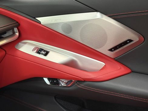 Used 2022 Chevrolet Corvette Stingray Premium Cpe w/ Z51 Performance Package image 21