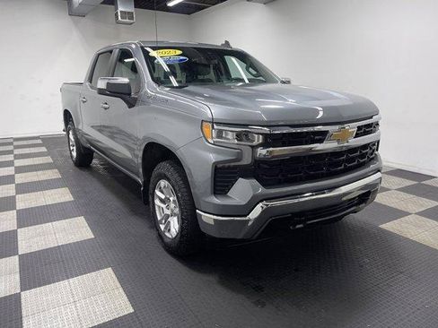 Used 2023 Chevrolet Silverado 1500 LT AWD/4WD image 5