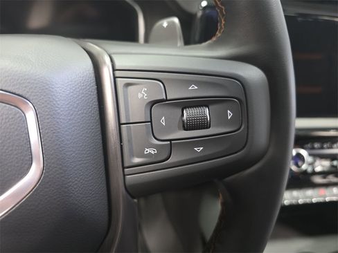 Used 2023 GMC Sierra 1500 AT4 w/ Technology Package image 18