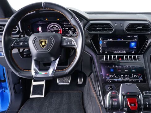 Used 2021 Lamborghini Urus AWD/4WD image 26