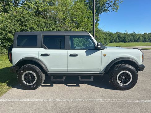 Used 2022 Ford Bronco Badlands AWD/4WD image 15