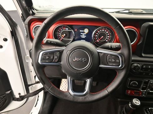 Used 2020 Jeep Gladiator Rubicon image 14