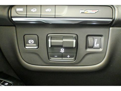 New 2026 Cadillac Escalade V w/ LPO, ONYX Package AWD/4WD image 35