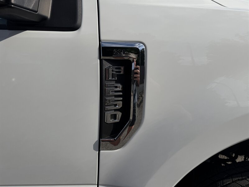 Used 2022 Ford F250 XL w/ Power Equipment Group AWD/4WD image 13