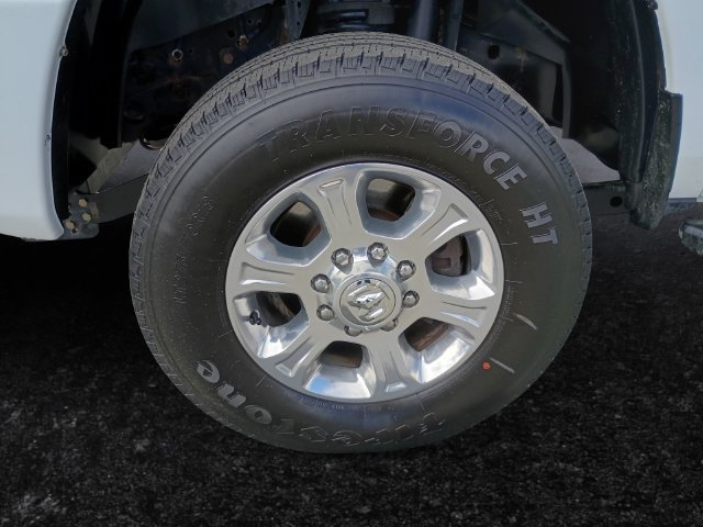Used 2024 RAM 2500 Big Horn w/ Sport Appearance Package AWD/4WD image 15