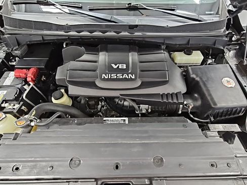 Used 2020 Nissan Titan Platinum Reserve w/ Moonroof Package image 43