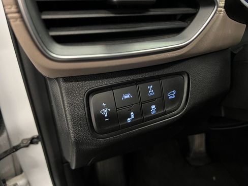 Used 2019 Hyundai Santa Fe SEL AWD/4WD image 15