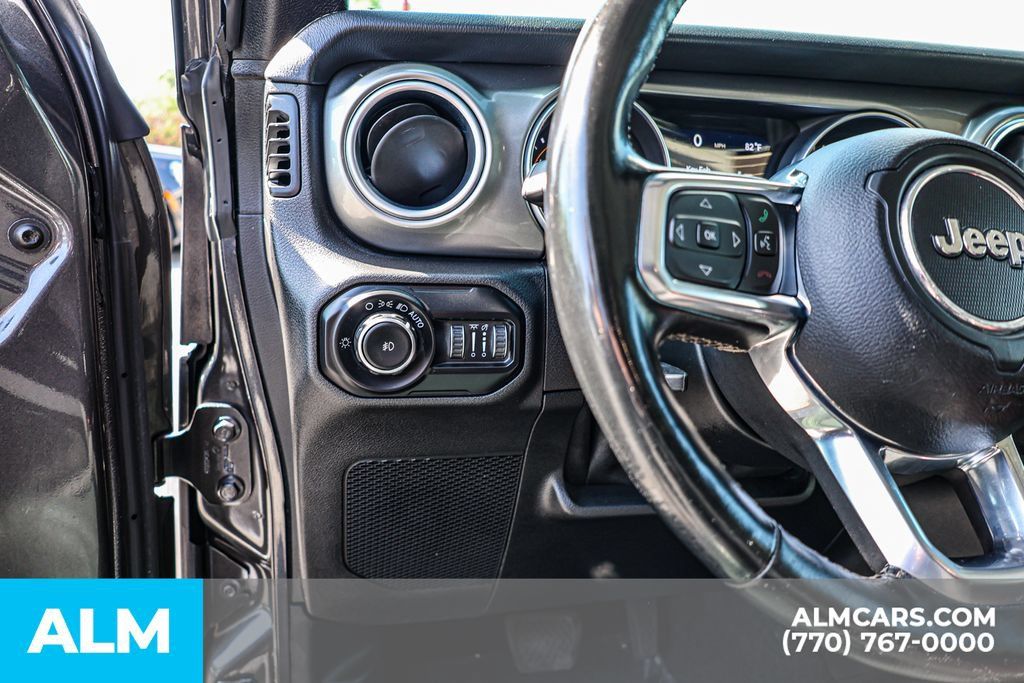 Used 2021 Jeep Wrangler Unlimited Sahara w/ Uconnect 4C Nav & Sound Group AWD/4WD image 23