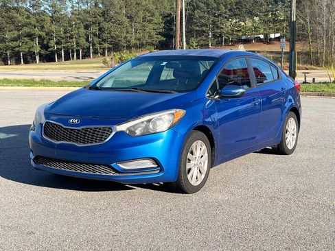 Used 2014 Kia Forte LX w/ Popular Package image 2