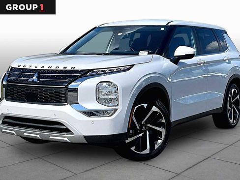 Used 2022 Mitsubishi Outlander SE FWD image 1