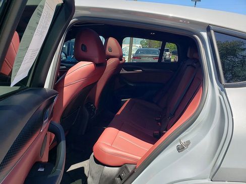 Used 2023 BMW X4 xDrive30i w/ M Sport Package AWD/4WD image 7