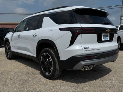 New 2027 Chevrolet Traverse LT w/ Sun and Wheel Package