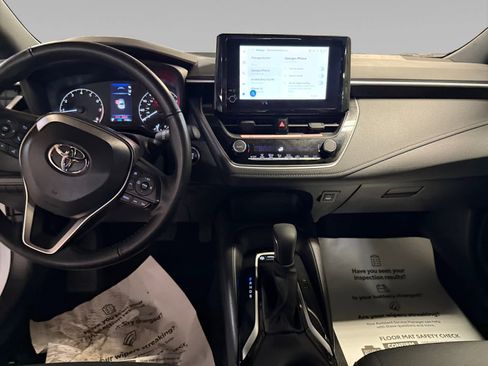 Certified 2025 Toyota Corolla SE image 12