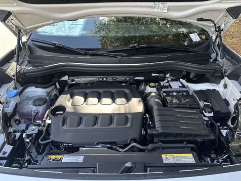 New 2026 Volkswagen Tiguan SE R-Line image 27