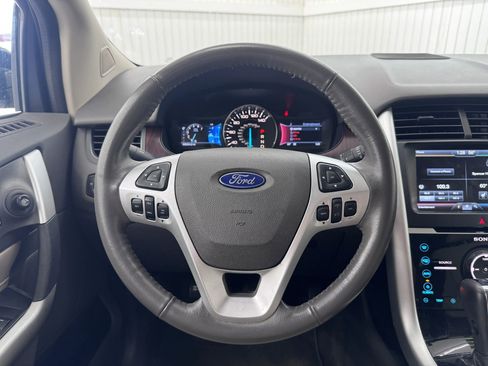Used 2012 Ford Edge Limited image 19