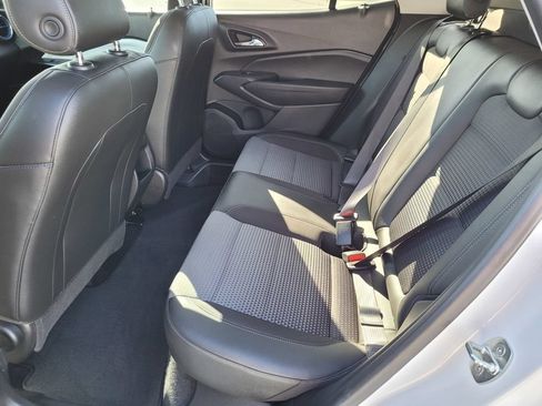 Used 2024 Chevrolet Trax LT w/ Driver Confidence Package FWD image 11