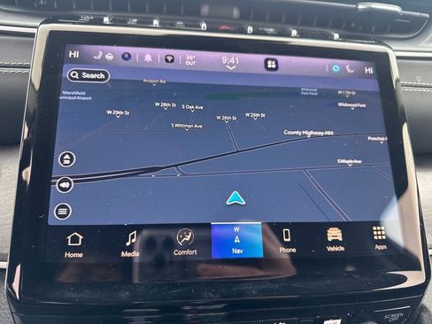 Used 2023 Jeep Grand Cherokee Limited w/ Luxury Tech Group II image 22