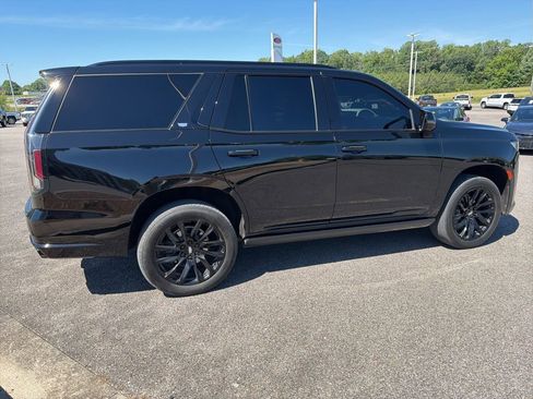 Used 2024 Cadillac Escalade Sport Platinum w/ LPO, ONYX Package AWD/4WD image 7